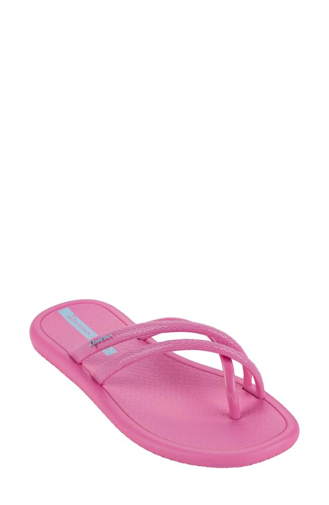 Ipanema Meu Sol Rasteira Textured Toe Loop Sandal in Pink Cover