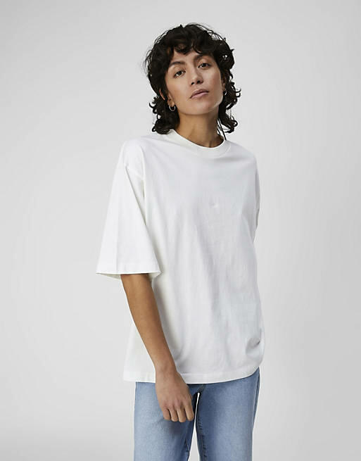 Object oversized t-shirt in white Cover