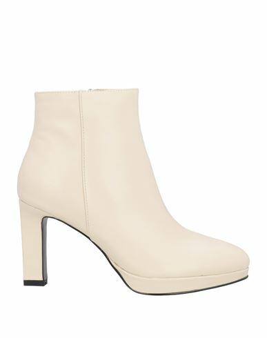 Bibi Lou Woman Ankle boots Off white Soft Leather Cover