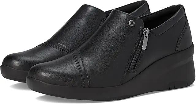 Clarks Suttyn Zip (Black Leather) Women's Flat Shoes Cover