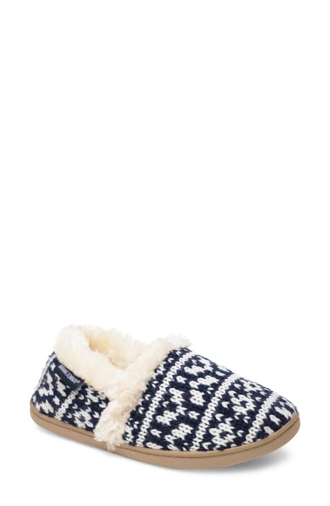 Minnetonka Dina Slipper in Navy Multi Cover