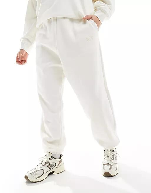 4th & Reckless Plus exclusive boucle embossed NY logo sweatpants in cream - part of a set-White Cover