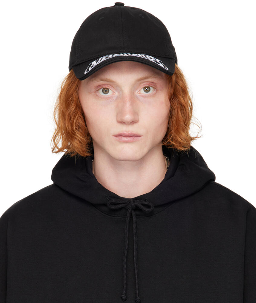 VETEMENTS Black Metal Logo Cap Cover