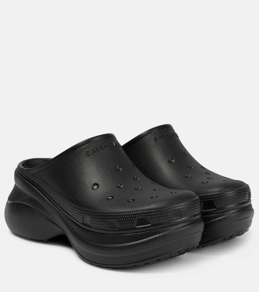 Balenciaga x Crocs platform slides Cover