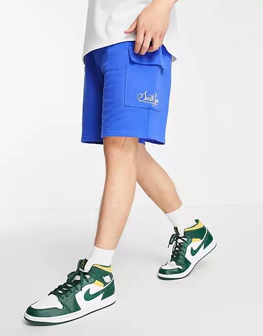 Sixth June caligraphy cargo shorts in blue Cover