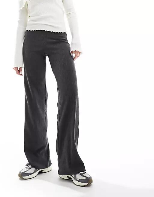 Bershka crinkle flared pants in charcoal-White Cover