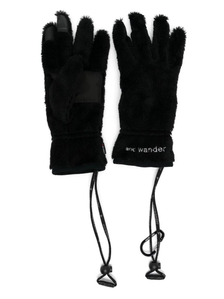 and Wander logo-embroidered fleece gloves - Black Cover