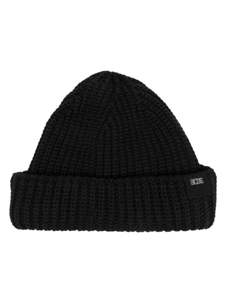 GCDS logo-patch ribbed beanie - Black Cover