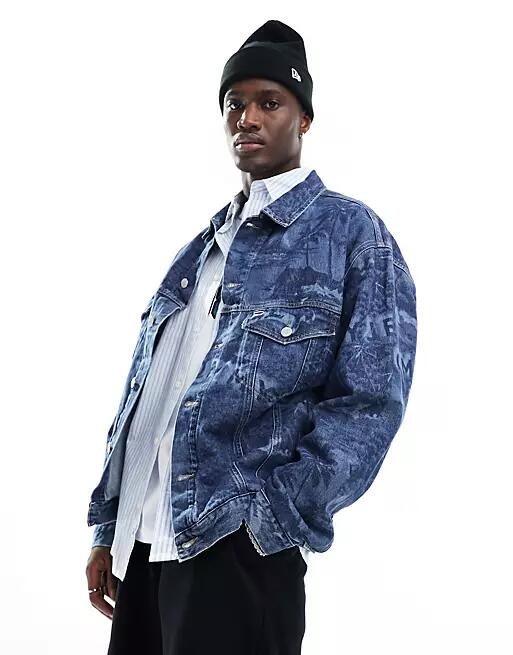 Tommy Jeans Aiden oversized trucker jacket in mid wash-Blue Cover