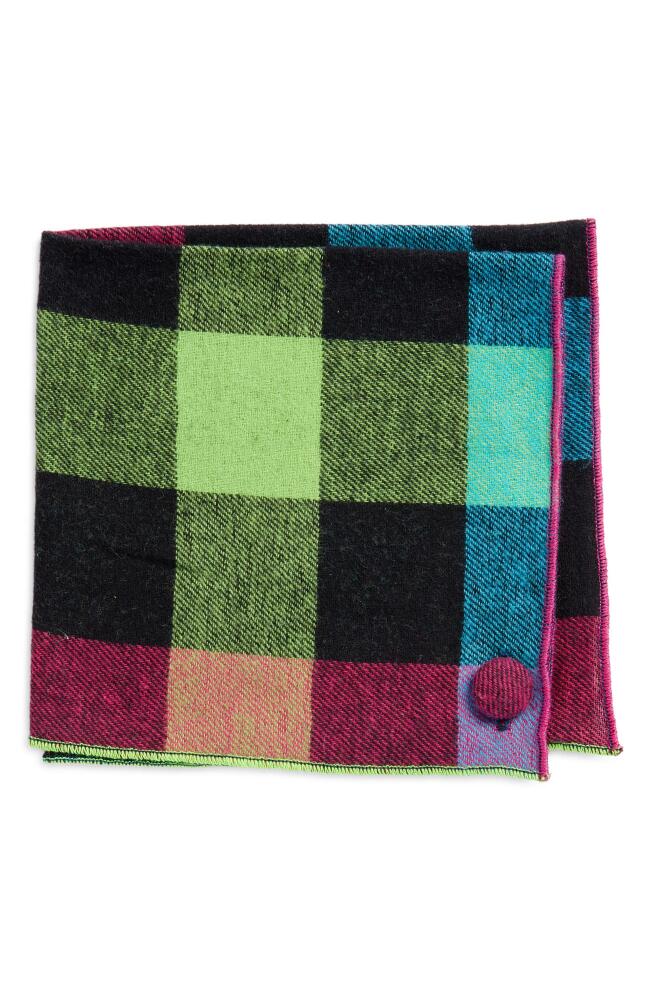 CLIFTON WILSON Buffalo Check Cotton Flannel Pocket Square in Fuchsia Cover