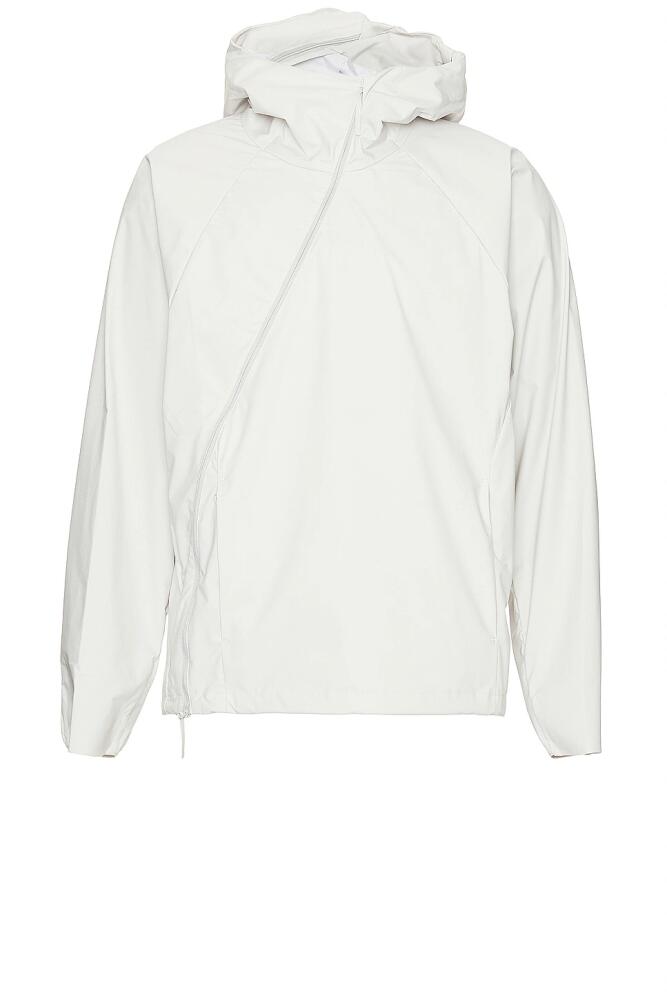 POST ARCHIVE FACTION (PAF) 6.0 Technical Jacket in White Cover