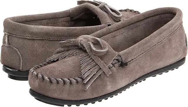 Minnetonka Kilty Suede Moc (Medium Grey Suede) Women's Moccasin Shoes Cover