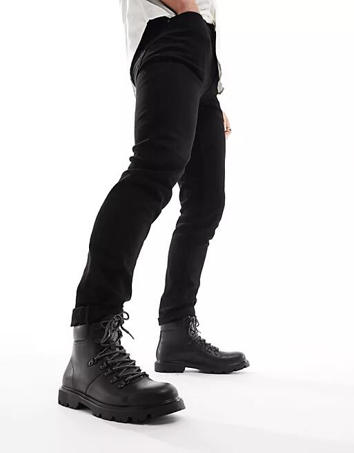 River Island hiker boots in black Cover