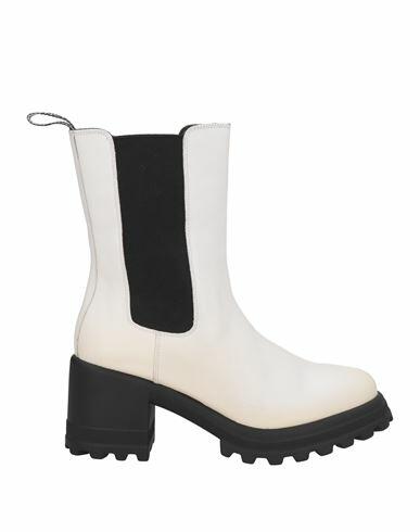 Voile Blanche Woman Ankle boots White Soft Leather Cover