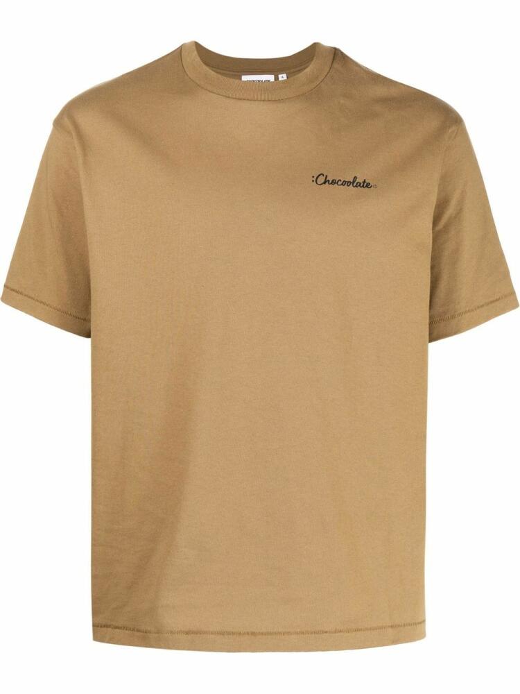 CHOCOOLATE logo-print T-shirt - Brown Cover