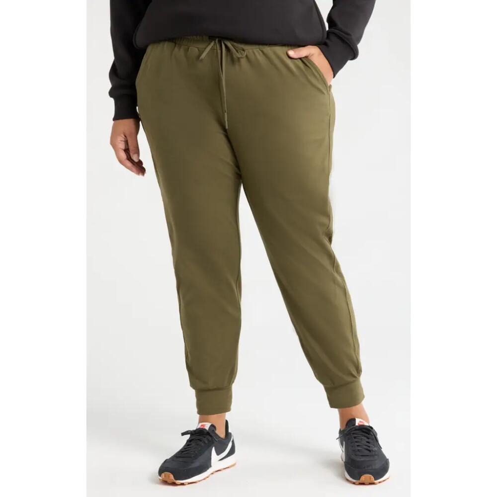 Zella Move In Pocket Joggers in Olive Night Cover