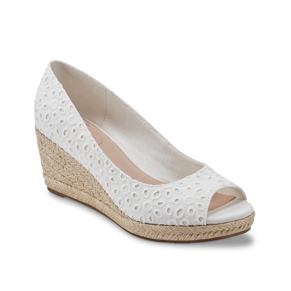 Bandolino Nuri 7 Espadrille Wedge Pump | Women's | Off White Cover