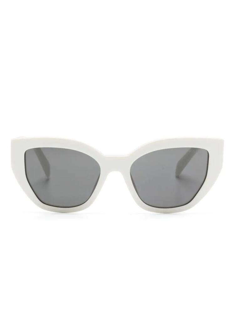 Prada Eyewear cat-eye sunglasses - White Cover