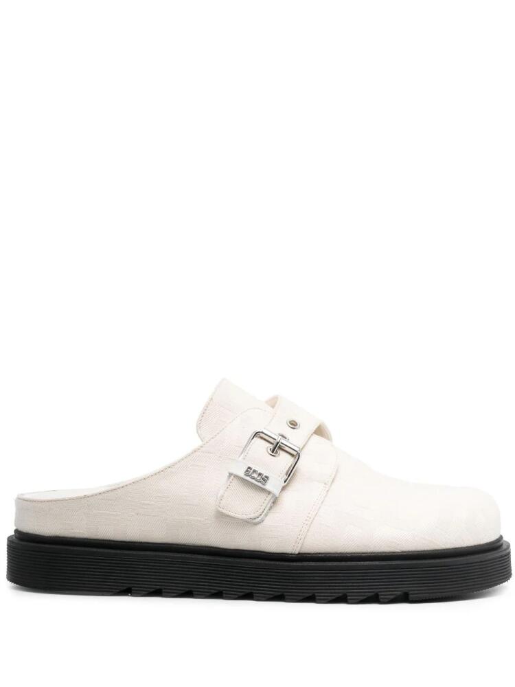 GCDS monogram-print buckled mules - White Cover