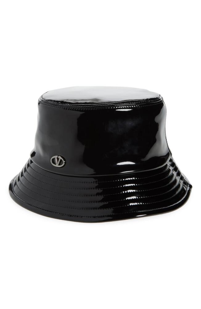 Valentino Garavani VLOGO Faux Patent Leather Bucket Hat in Wqx Nero/Black Ruthenio Cover