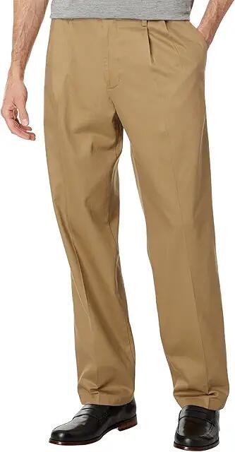 Dockers Classic Fit Signature Iron Free Khaki with Stain Defender Pants - Pleated (New British Khaki) Men's Clothing Cover