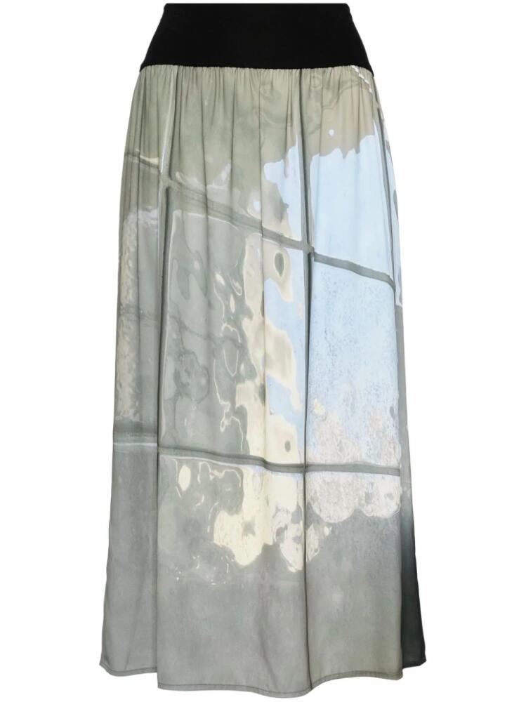 agnès b. Reflect Dans La Salle De Bain-print midi skirt - Green Cover