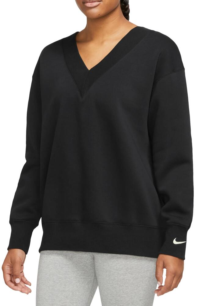 Nike Phoenix Oversize Fleece Sweatshirt in Black/Sail Cover