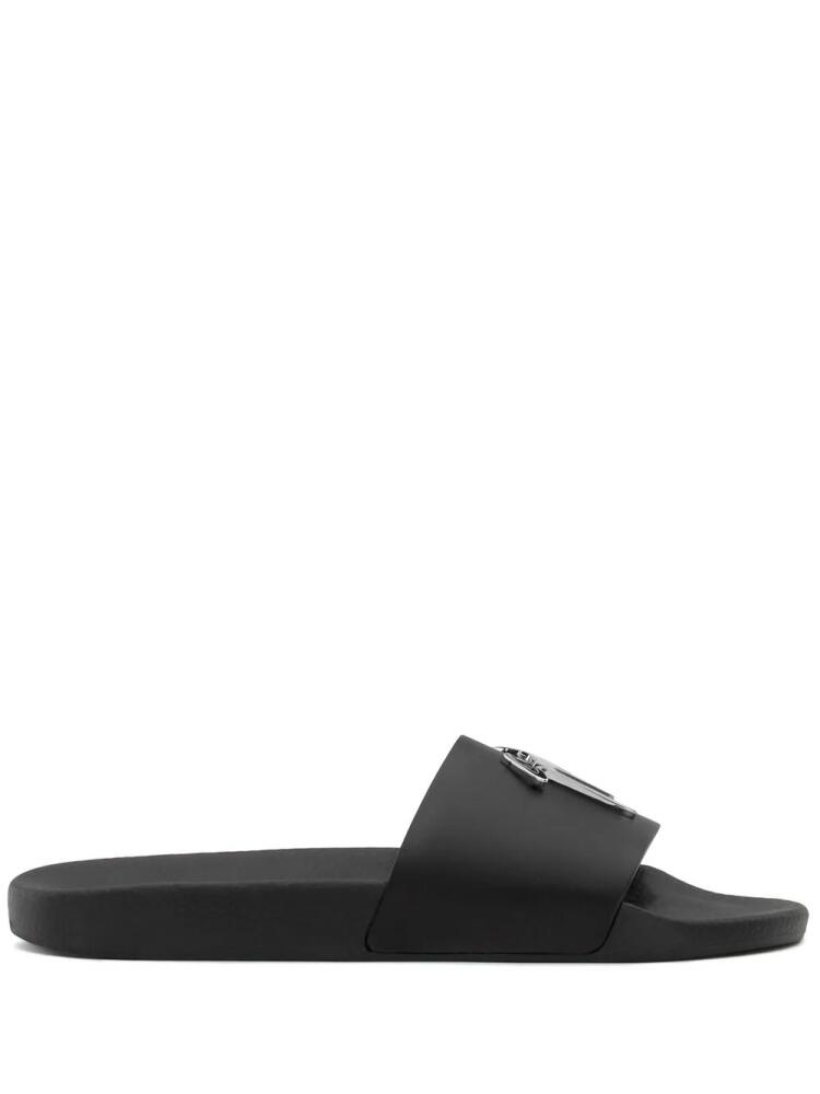 Giuseppe Zanotti Brett logo slides - Black Cover