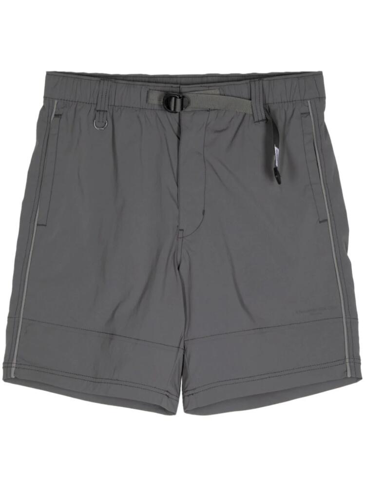 CHOCOOLATE logo-patch deck shorts - Grey Cover