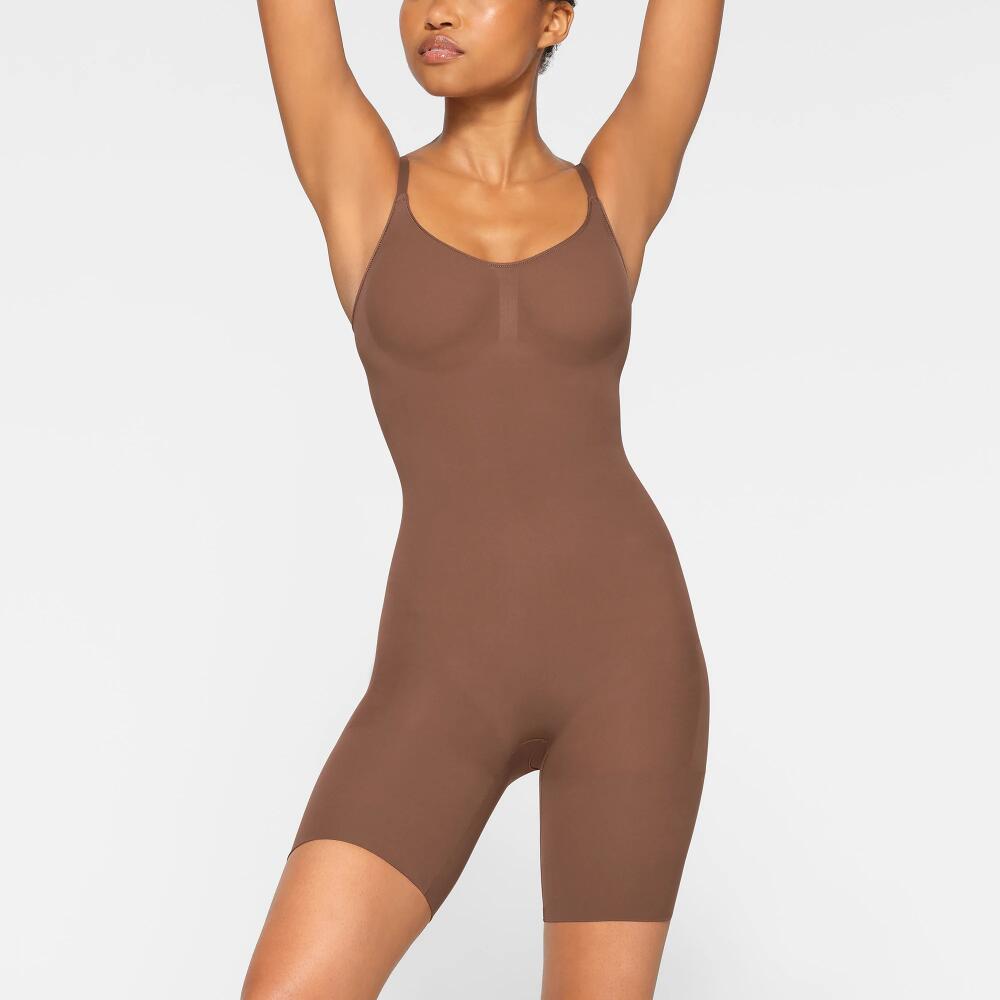 SKIMS Mid Thigh Bodysuit | Medium Neutral | XL | Everyday Sculpt Cover