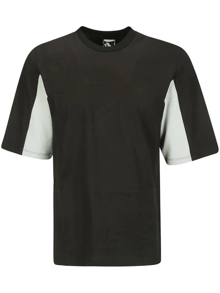 GR10K contrasting detailed t-shirt - Black Cover