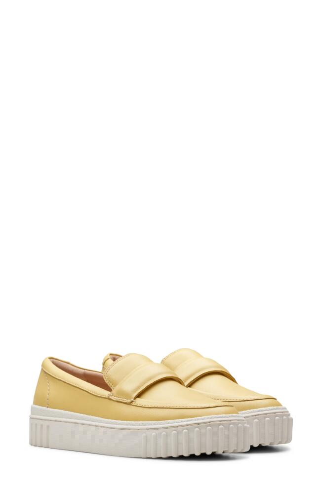 Clarks(r) Mayhill Cove Loafer in Yellow Leather Cover