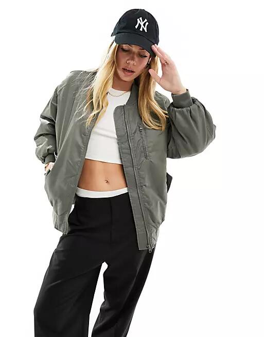 Stradivarius STR bomber jacket in khaki-Green Cover