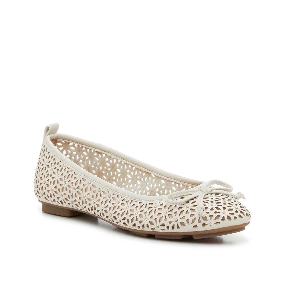 Hush Puppies Daisey Ballet Flat | Women's | Chalk White Cover