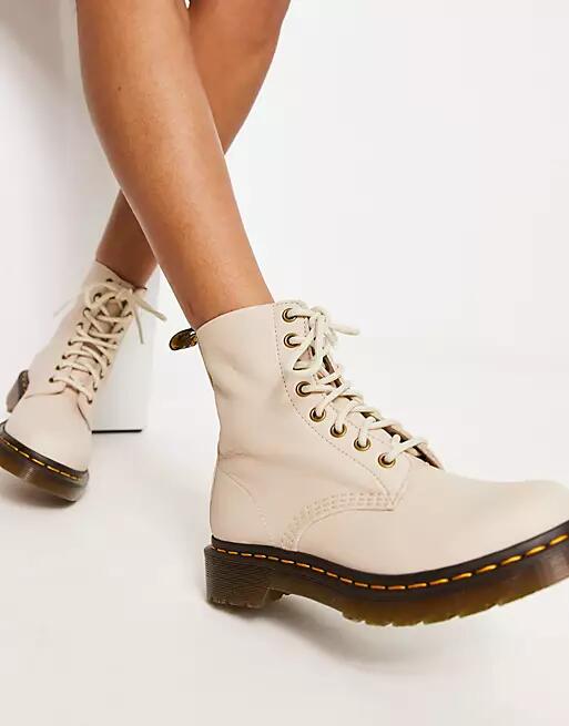 Dr Martens 1460 Pascal 8 eye leather boots in parchment beige-White Cover