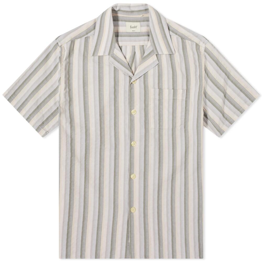 Foret Men's Otter Seersucker Vacation Shirt in Grey Stripe Cover