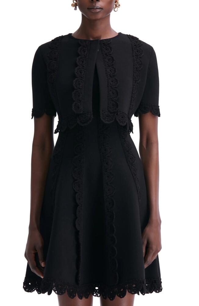 Oscar de la Renta Lace Scallop Detail Short Sleeve Jacket in Black Cover