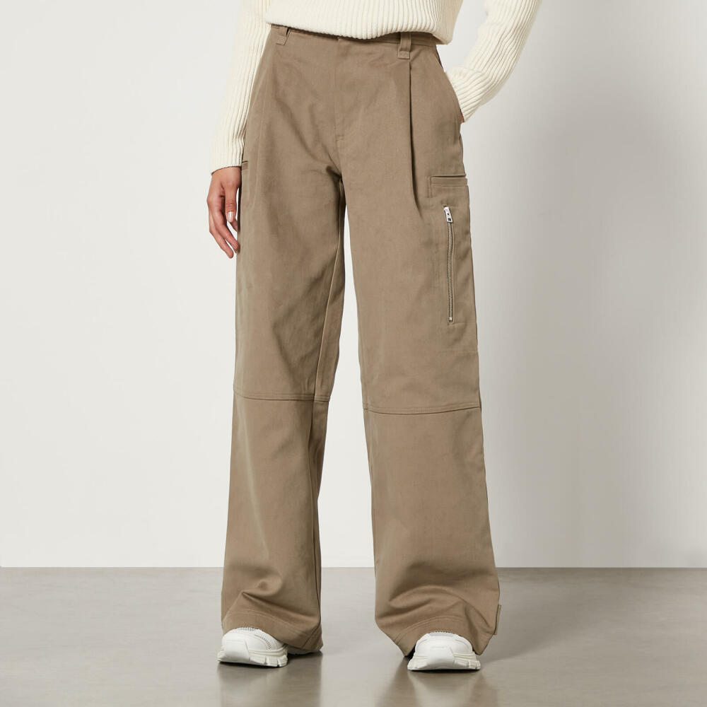 AMI Cotton Cargo Trousers Cover