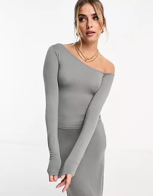 Pull & Bear asymmetric long sleeved top in dark gray - part of a set Cover