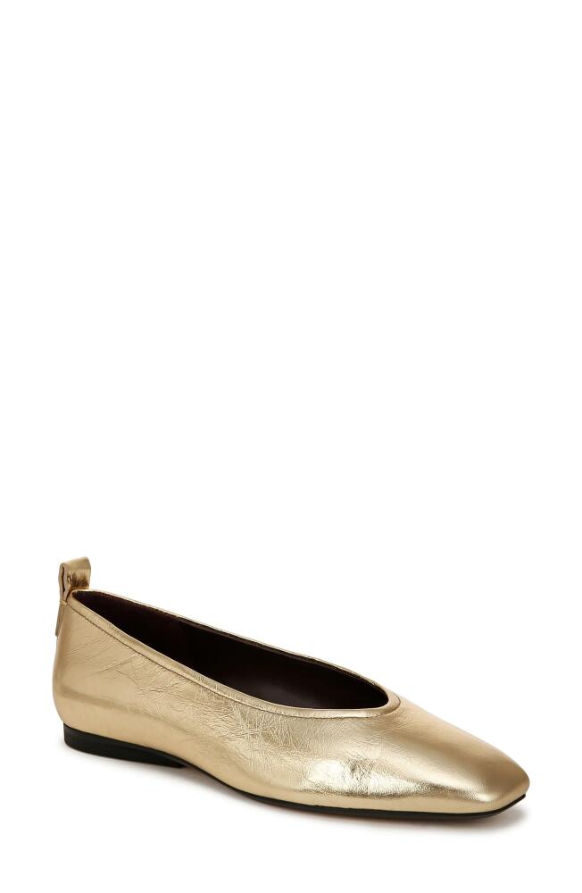 27 EDIT Naturalizer Carla Flat in Dark Gold Leather Cover