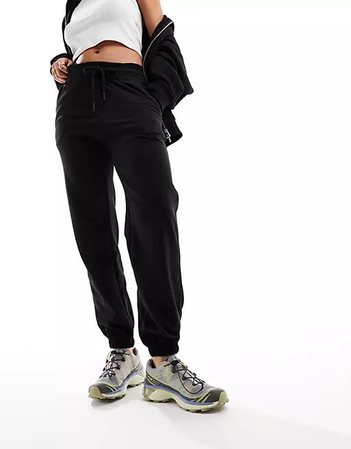 Bershka sweatpants in washed black Cover