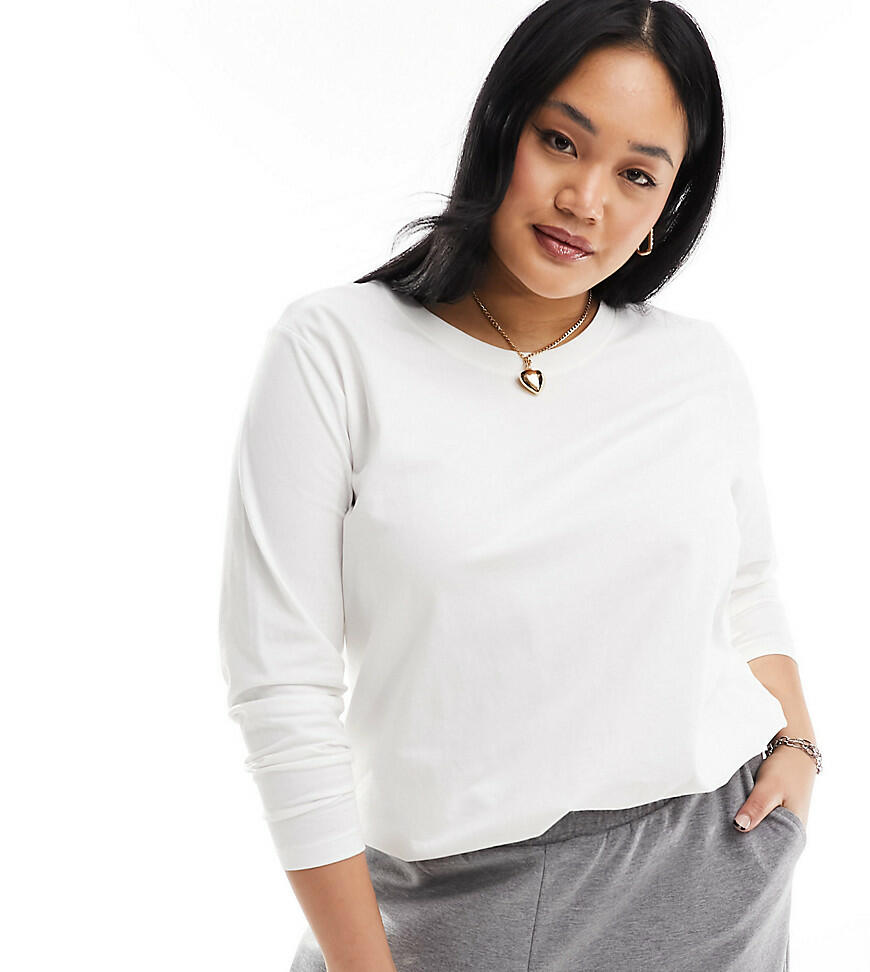 ONLY Curve boxy long sleeve t-shirt in white Cover