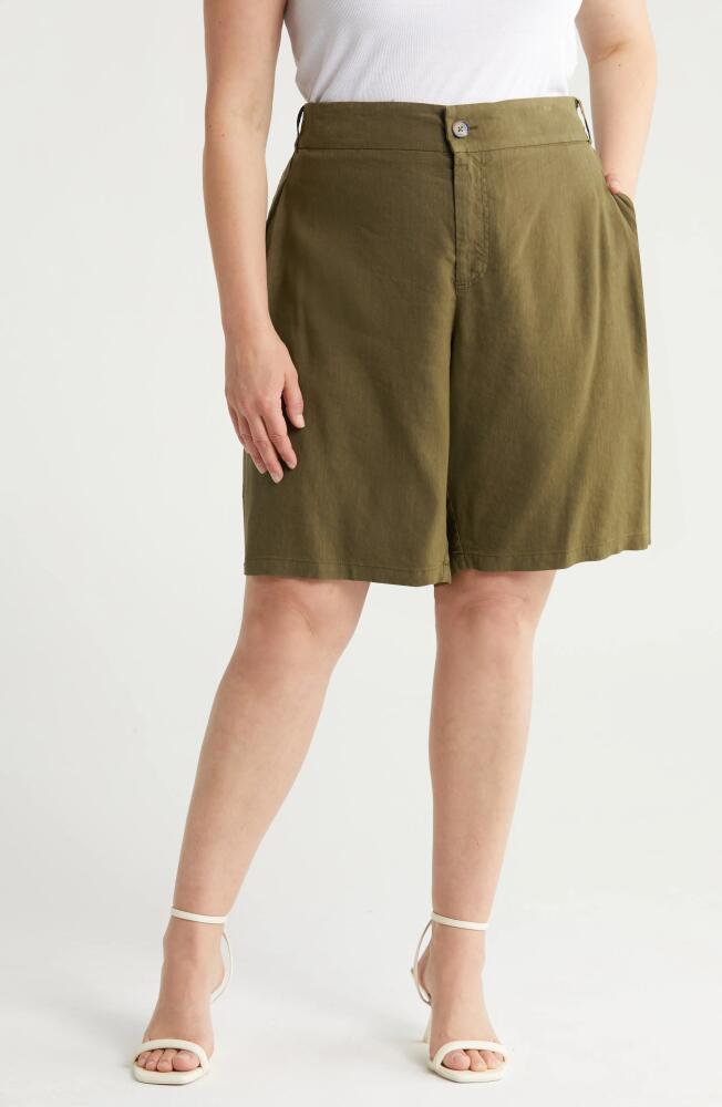 KUT from the Kloth Pleated Linen Blend Shorts in Dark Olive Cover