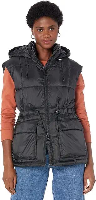 Levi's(r) Belted Hooded Puffer Vests (Black) Women's Clothing Cover