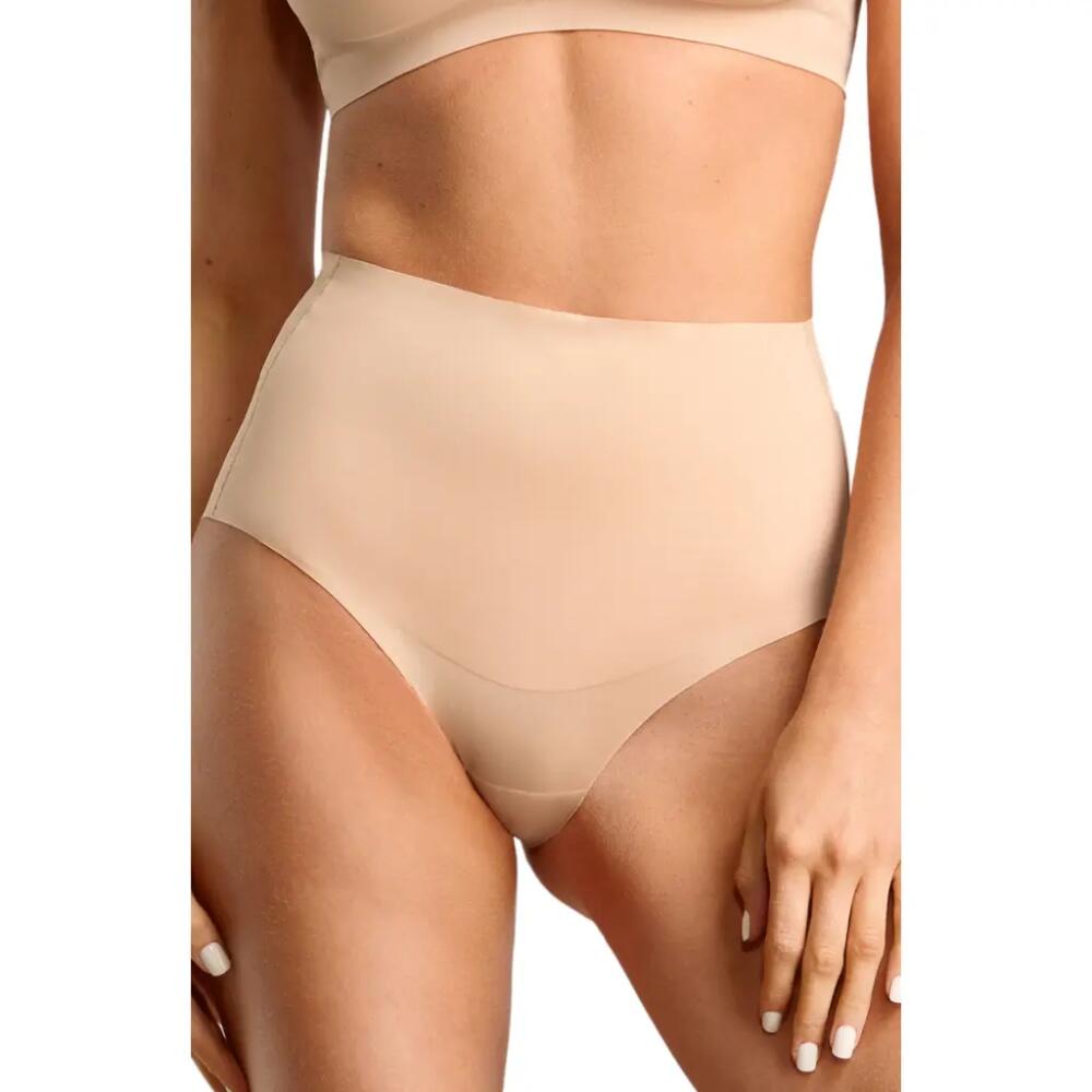 Siella No Show Shapewear Brief in Maple Sugar Cover