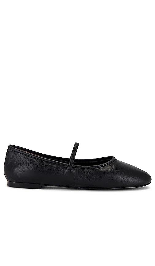 RAYE Jolie Flat in Black Cover