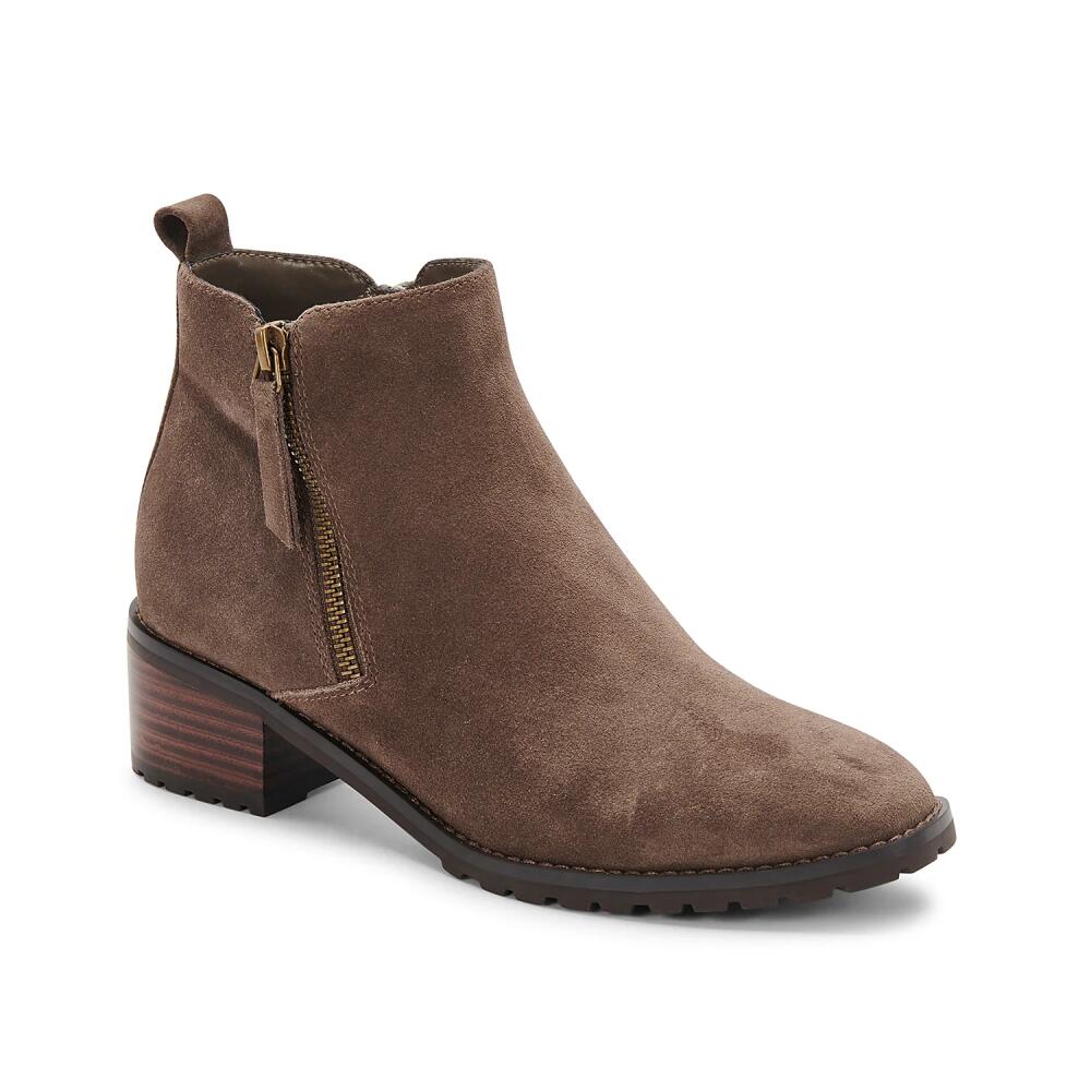 Blondo USA Samara Waterproof Bootie | Women's | Light Brown Suede Cover