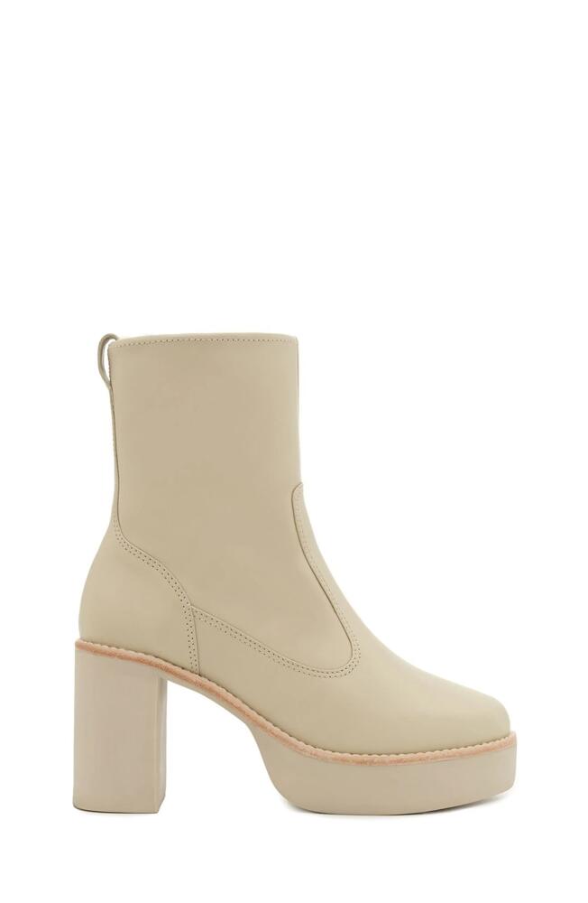 Daniella Shevel Lugg Boot in Ivory Cover