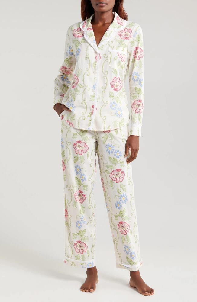 Desmond & Dempsey Long Sleeve Cotton Pajamas in Dorothea Cream Cover