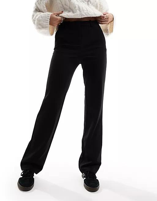 Vero Moda straight leg jersey pants with belt loops in black Cover